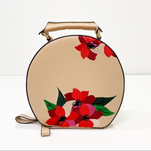 Handbags - Zara Blush Embroidered Round Purse